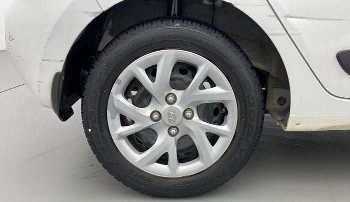 2019 Hyundai Grand i10 SPORTZ 1.2 KAPPA VTVT, Petrol, Manual, 25,714 km, Right Rear Wheel