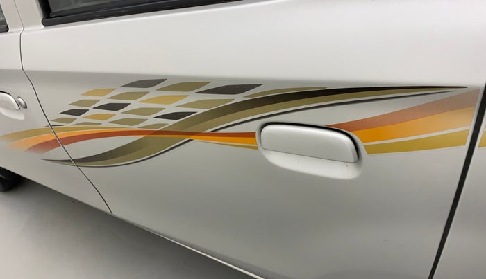 2015 Maruti Alto 800 LXI, Petrol, Manual, 78,634 km, Rear left door - Graphic sticker