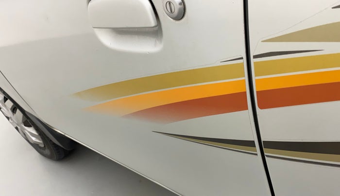 2015 Maruti Alto 800 LXI, Petrol, Manual, 78,634 km, Front passenger door - Graphic sticker
