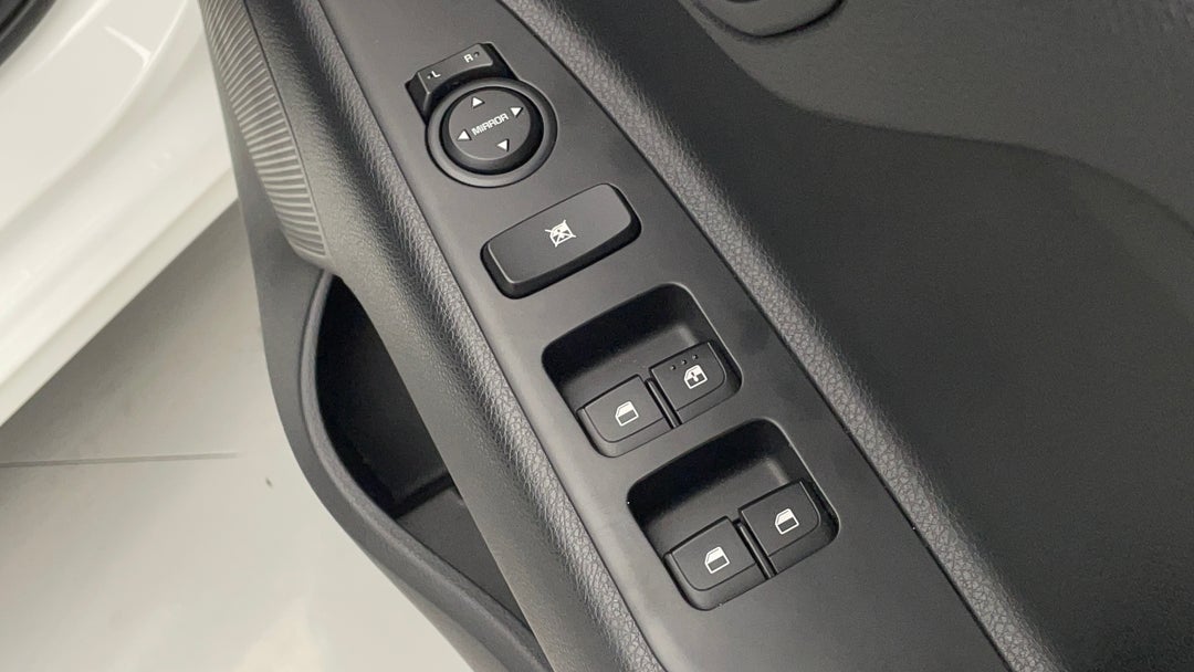 2021 Kia Rio S, Automatic, 38894 km, Drivers Side Door Panel Controls