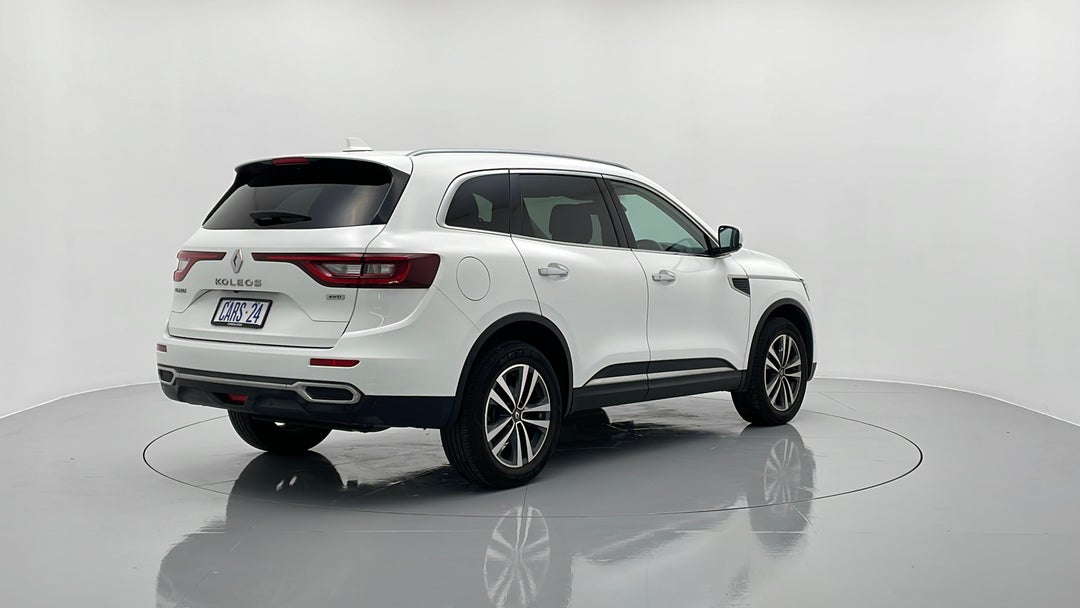 Right Back Diagonal (45- Degree) View