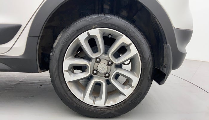 2017 Hyundai i20 Active 1.2 SX, Petrol, Manual, 11,036 km, Left Rear Wheel
