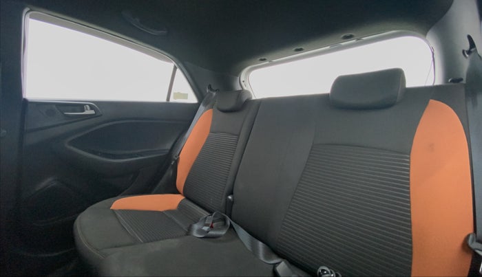 2017 Hyundai i20 Active 1.2 SX, Petrol, Manual, 11,036 km, Right Side Rear Door Cabin View