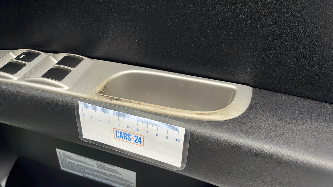 Doors Front RHS Lining broken / damaged