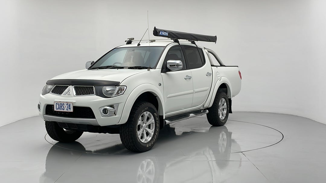 Left Front Diagonal (45- Degree) View