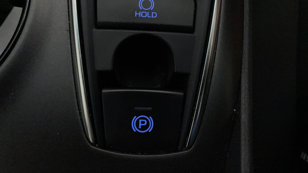 2024 Toyota Camry Ascent, Automatic, 48303 km, Handbrake