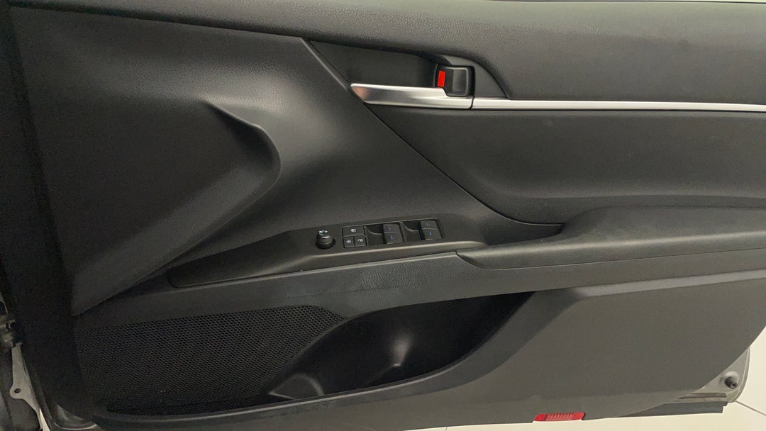 2024 Toyota Camry Ascent, Automatic, 48303 km, Speaker View