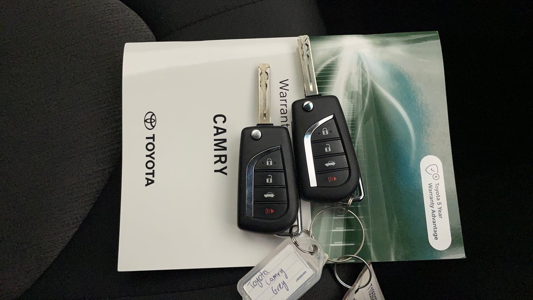 2024 Toyota Camry Ascent, Automatic, 48303 km, Key Close-up