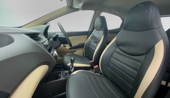 2017 Hyundai Eon ERA PLUS, Petrol, Manual, 46,413 km, Right Side Front Door Cabin