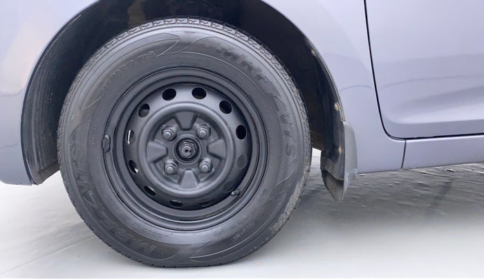 2017 Hyundai Eon ERA PLUS, Petrol, Manual, 46,413 km, Left Front Wheel