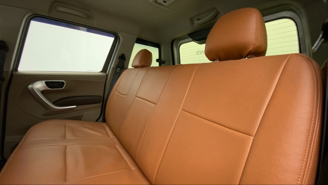 Right Side Rear Door Cabin