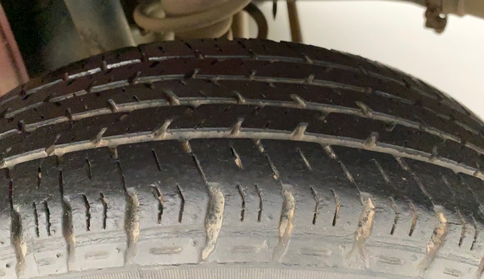 2016 Maruti Alto K10 VXI (O), Petrol, Manual, 1,26,243 km, Left Rear Tyre Tread