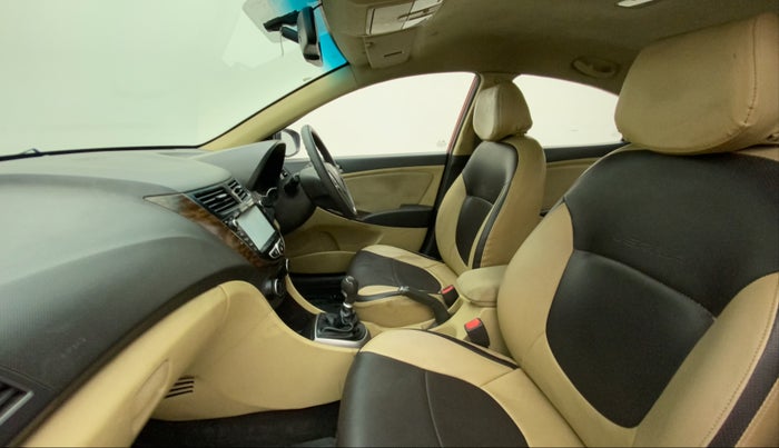 2016 Hyundai Verna 1.6 CRDI SX, Diesel, Manual, 67,464 km, Right Side Front Door Cabin