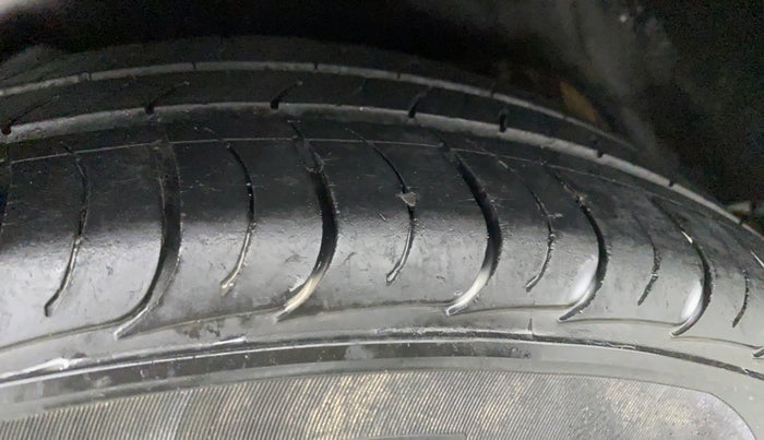 2015 Hyundai Creta 1.6 S, Petrol, Manual, 31,824 km, Right Rear Tyre Tread