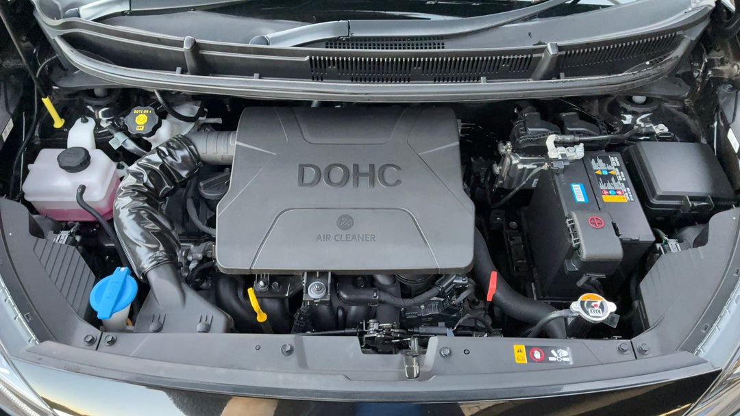 Open Bonnet (Engine)