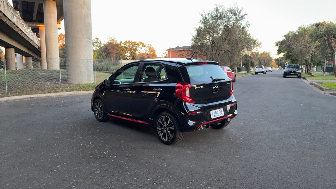 Left Back Diagonal (45- Degree) View