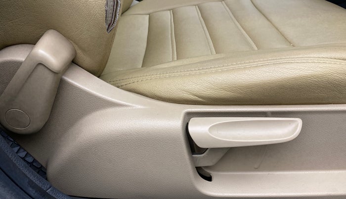 2015 Volkswagen Polo HIGHLINE1.2L PETROL, Petrol, Manual, 92,711 km, Driver Side Adjustment Panel