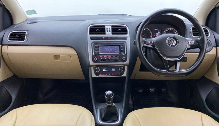 2015 Volkswagen Polo HIGHLINE1.2L PETROL, Petrol, Manual, 92,711 km, Dashboard