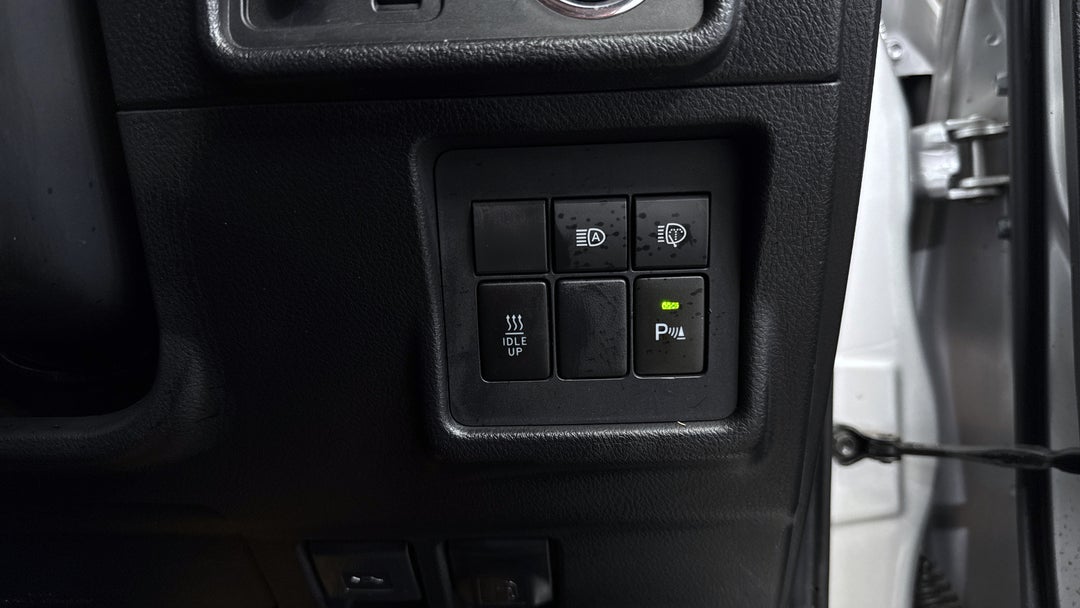 2019 Toyota Landcruiser Prado Gxl (4x4), Automatic, 93046 km, Utility Switches/Buttons