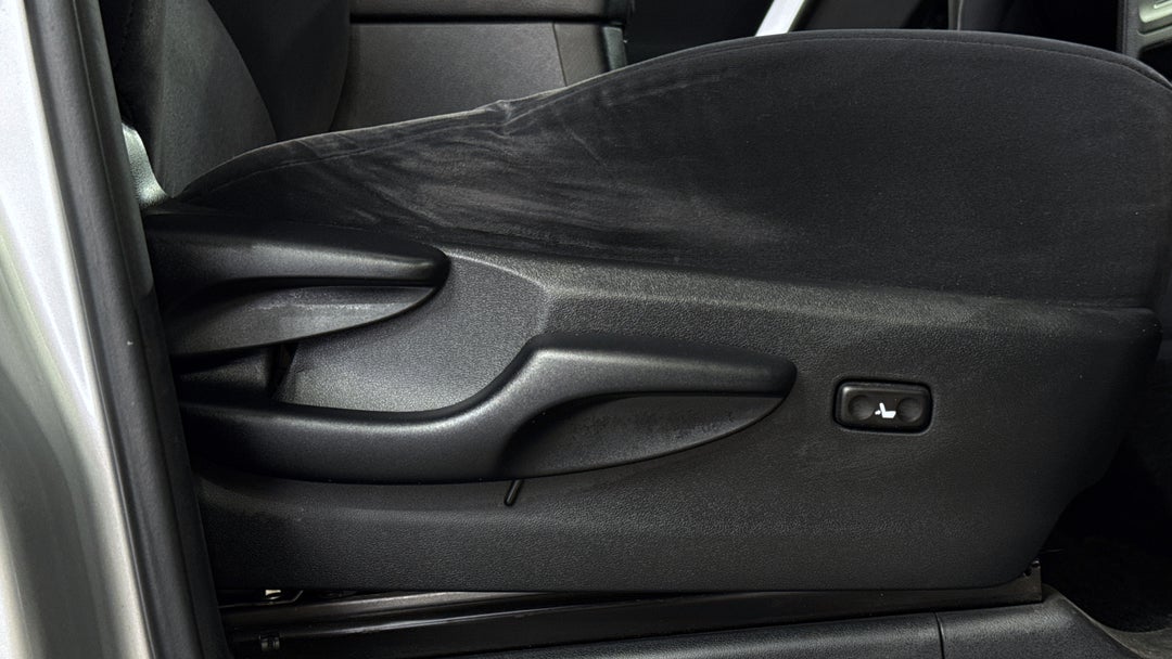 2019 Toyota Landcruiser Prado Gxl (4x4), Automatic, 93046 km, Drivers Side Adjustment Panel