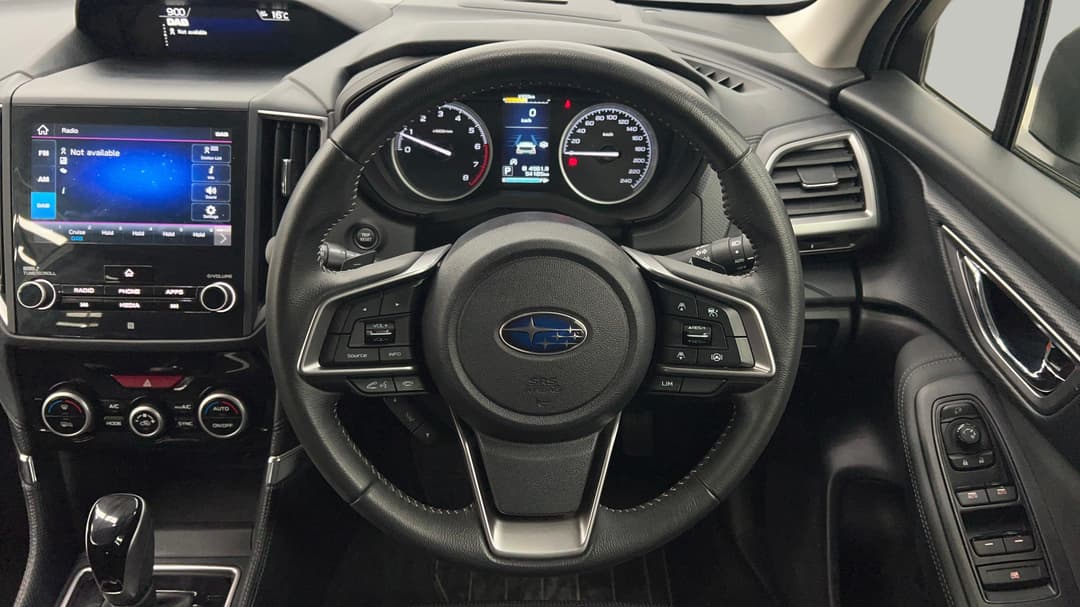 2024 Subaru Forester 2.5i (AWD), Automatic, 54185 km, Steering Wheel Close-up