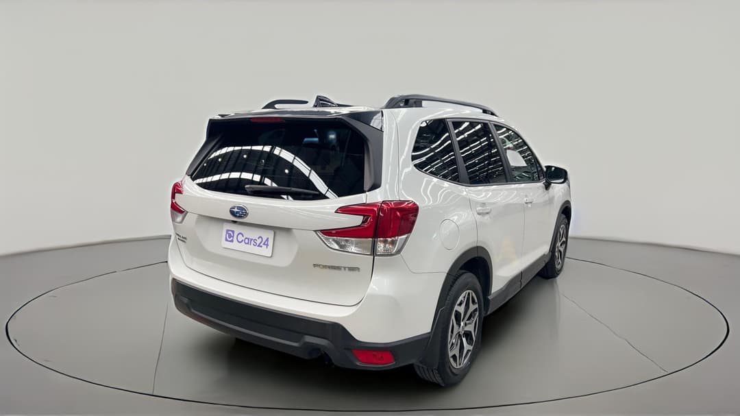 2024 Subaru Forester 2.5i (AWD), Automatic, 54185 km, Right Back Diagonal (45- Degree) View