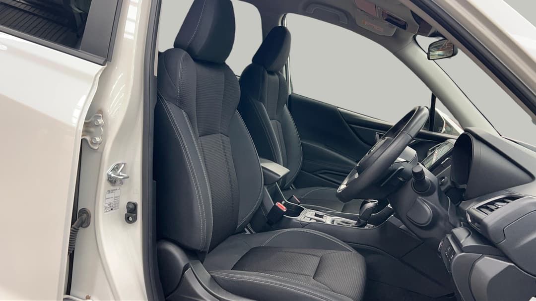 2024 Subaru Forester 2.5i (AWD), Automatic, 54185 km, Right Side Front Door Cabin View