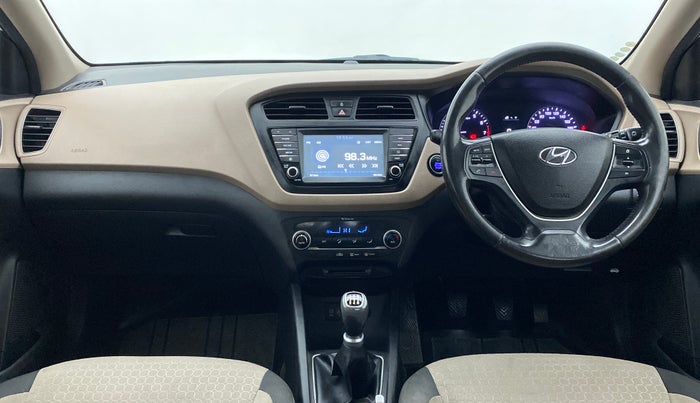 2017 Hyundai Elite i20 ASTA 1.2 (O), Petrol, Manual, 87,142 km, Dashboard