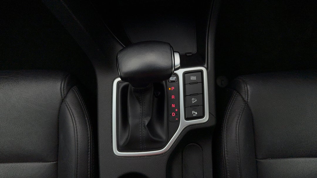 2021 Kia Sportage S (FWD), Automatic, 80399 km, Gear Lever 