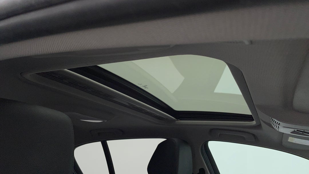 2017 BMW 1 18i Sport Line, Automatic, 94204 km, Interior Sunroof/Moonroof