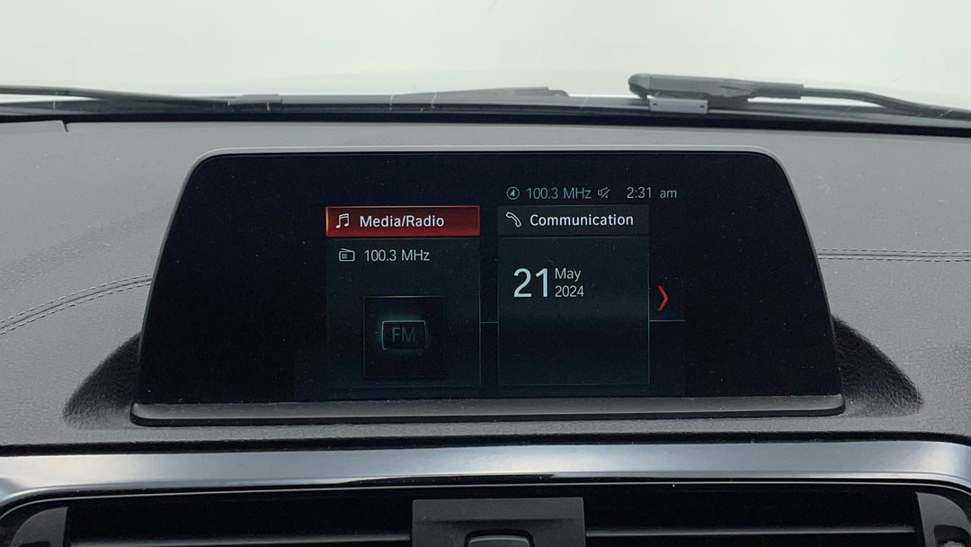 2017 BMW 1 18i Sport Line, Automatic, 94204 km, Infotainment System