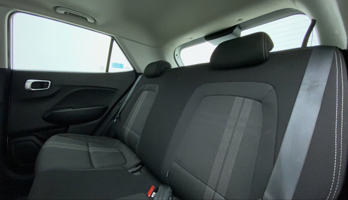 2019 Hyundai VENUE SX PLUS 1.0 TURBO DCT, Petrol, Automatic, 36,675 km, Right Side Rear Door Cabin