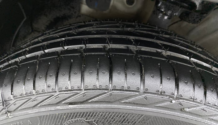 2019 Hyundai VENUE SX PLUS 1.0 TURBO DCT, Petrol, Automatic, 36,675 km, Left Front Tyre Tread