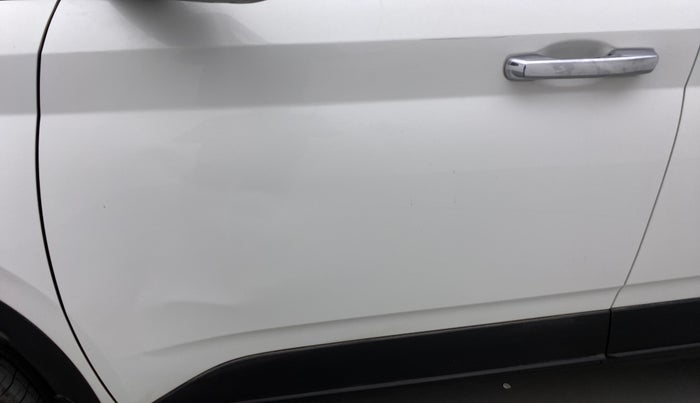 2019 Hyundai VENUE SX PLUS 1.0 TURBO DCT, Petrol, Automatic, 36,675 km, Front passenger door - Minor scratches