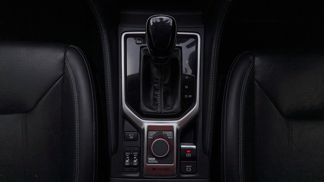 2021 Subaru Forester 2.5i-s (AWD), Automatic, 102465 km, Gear Lever 