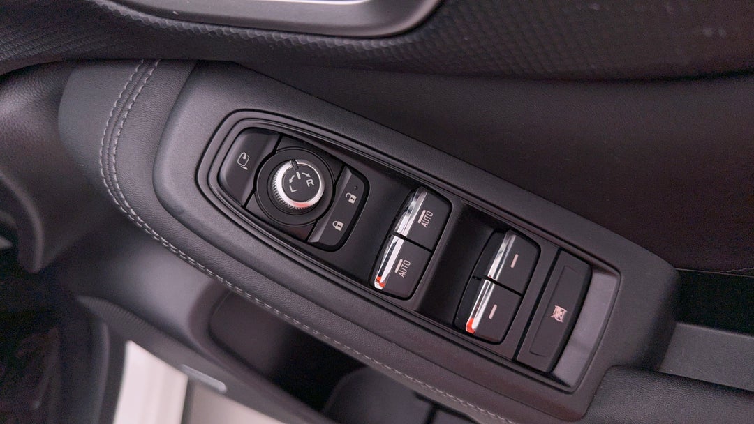 2021 Subaru Forester 2.5i-s (AWD), Automatic, 102465 km, Drivers Side Door Panel Controls