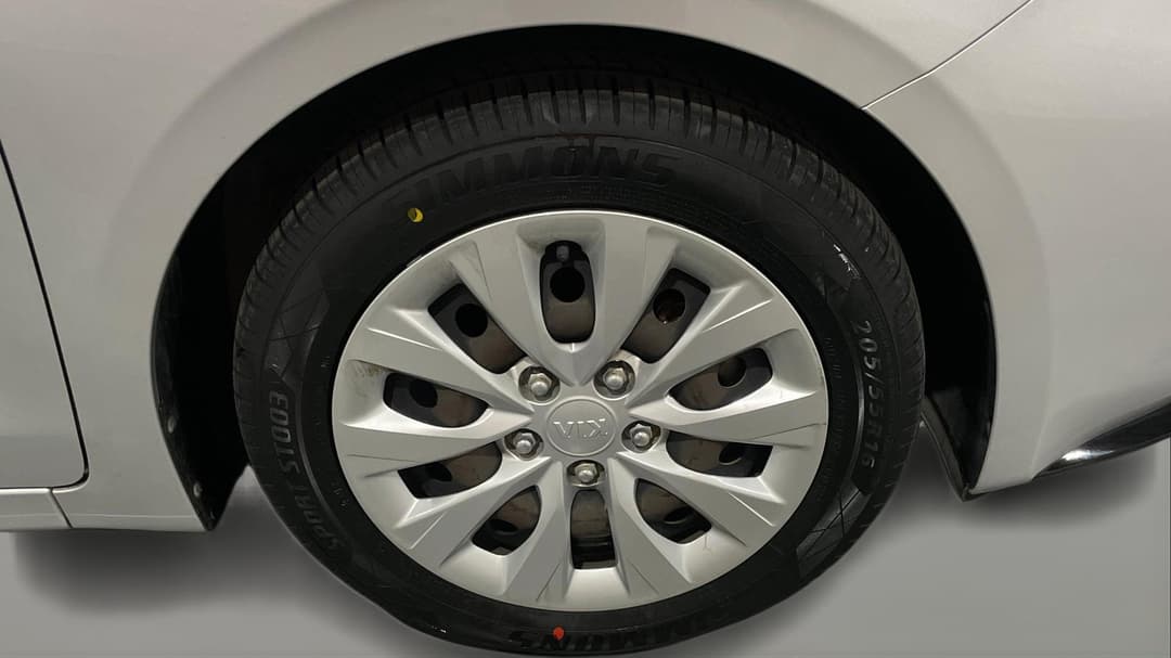 2020 Kia Cerato S, Automatic, 100304 km, Right Front Wheel