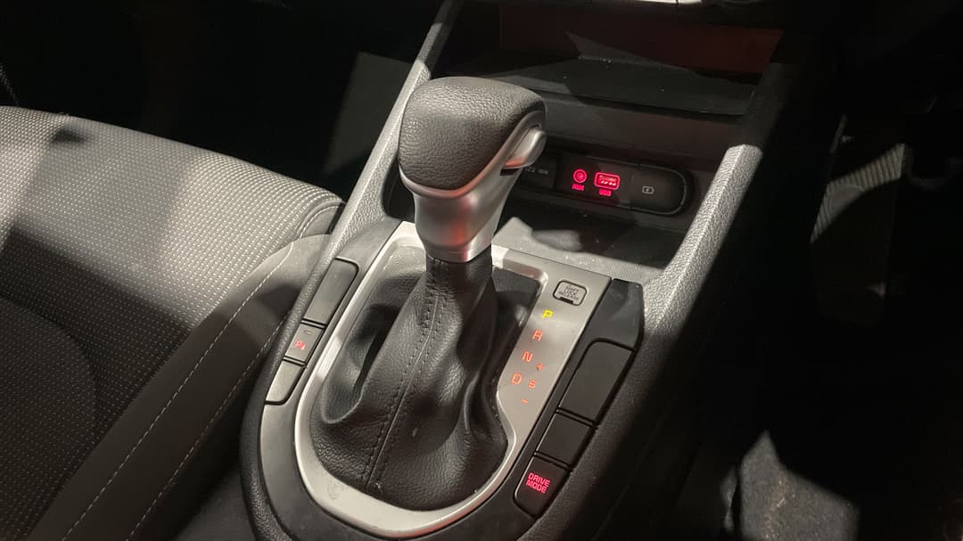 2020 Kia Cerato S, Automatic, 100304 km, Gear Lever 