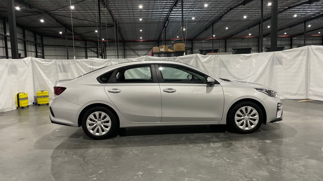 2020 Kia Cerato S, Automatic, 100304 km, Right Side View