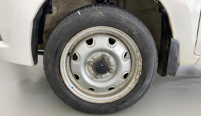 2015 Maruti Alto K10 LXI P, Petrol, Manual, 33,979 km, Left Front Wheel