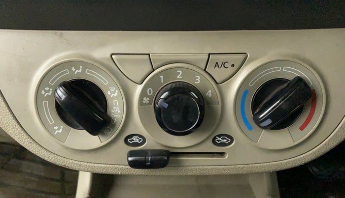 2018 Maruti Alto K10 VXI (O) AMT, CNG, Automatic, 44,796 km, AC Unit - Directional switch has minor damage