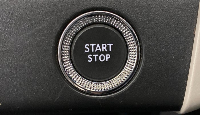 2019 Renault TRIBER 1.0 RXZ, Petrol, Manual, 13,571 km, Keyless Start/ Stop Button