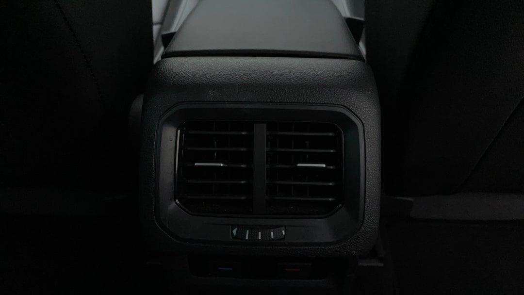 Rear A/C Vent