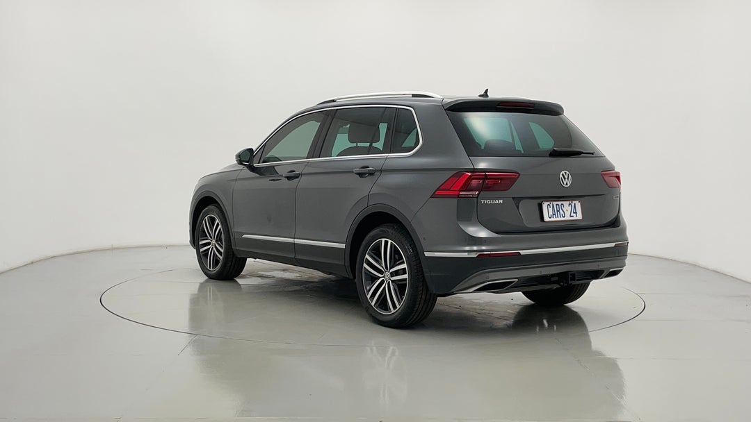 Left Back Diagonal (45- Degree) View