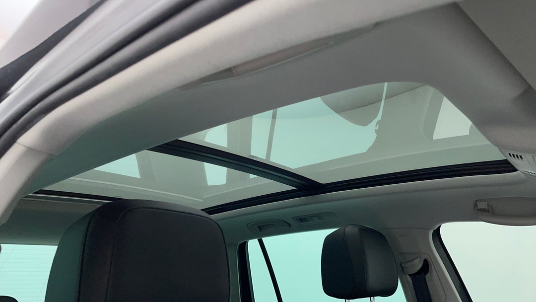 Interior Sunroof/Moonroof