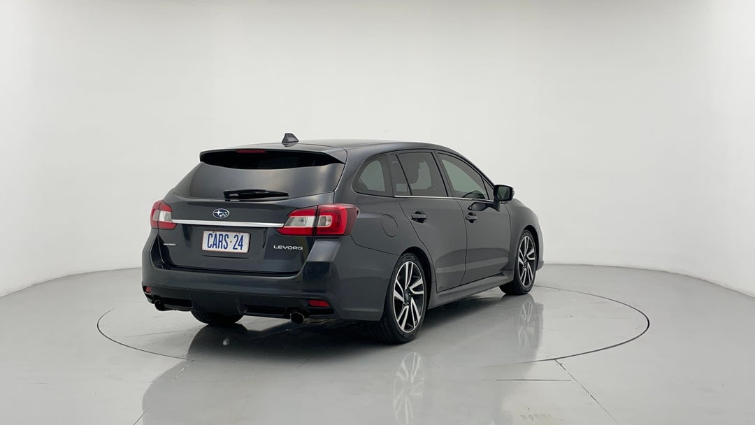 Right Back Diagonal (45- Degree) View