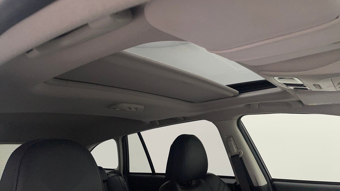 Interior Sunroof/Moonroof