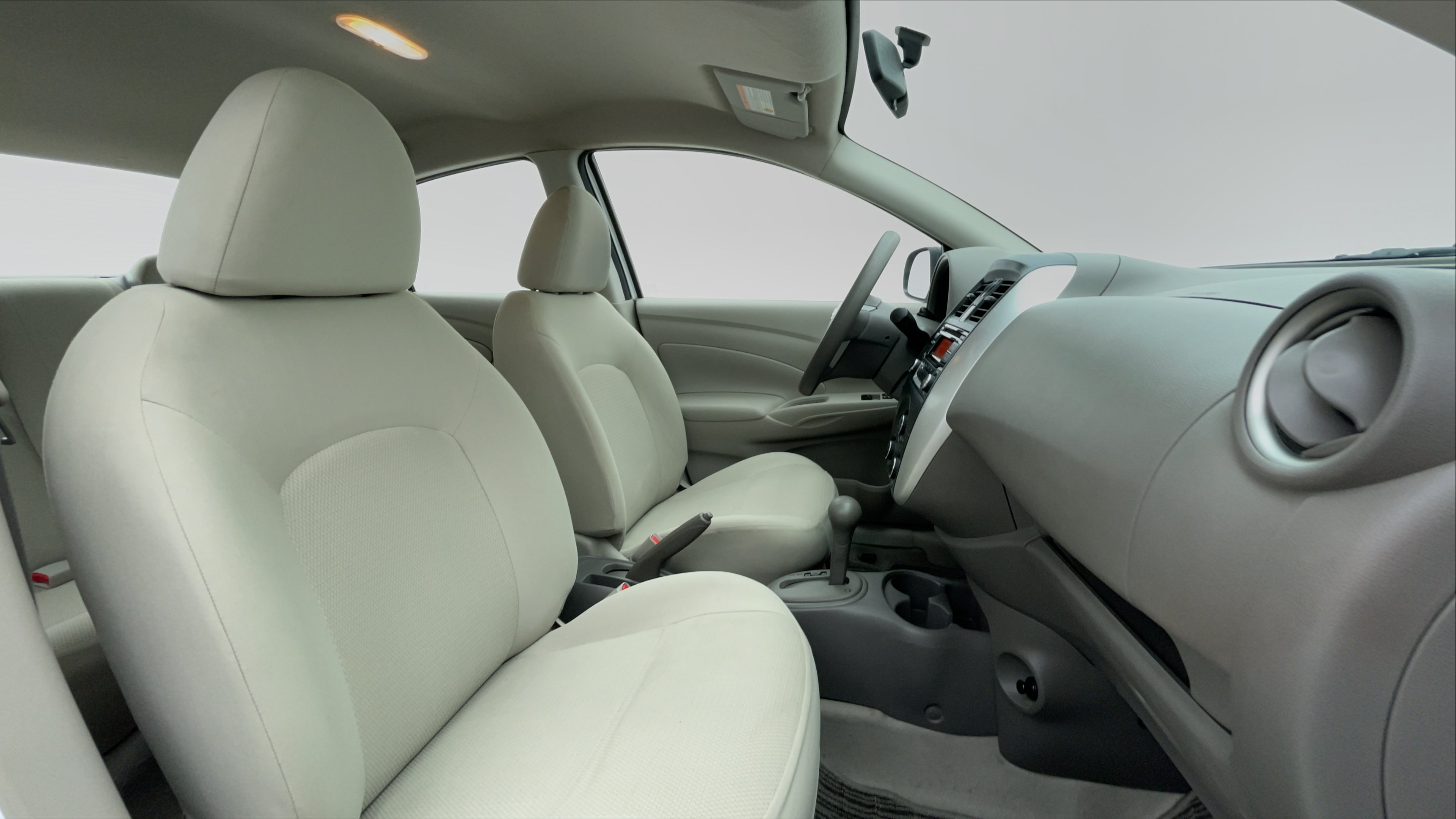 Nissan Sunny-Right Side Front Door Cabin View
