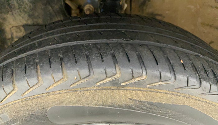 2022 Maruti New Wagon-R LXI CNG (O) 1.0, CNG, Manual, 42,764 km, Left Front Tyre Tread