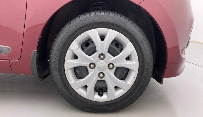 2013 Hyundai Grand i10 SPORTZ 1.2 KAPPA VTVT, Petrol, Manual, 87,782 km, Right Front Wheel